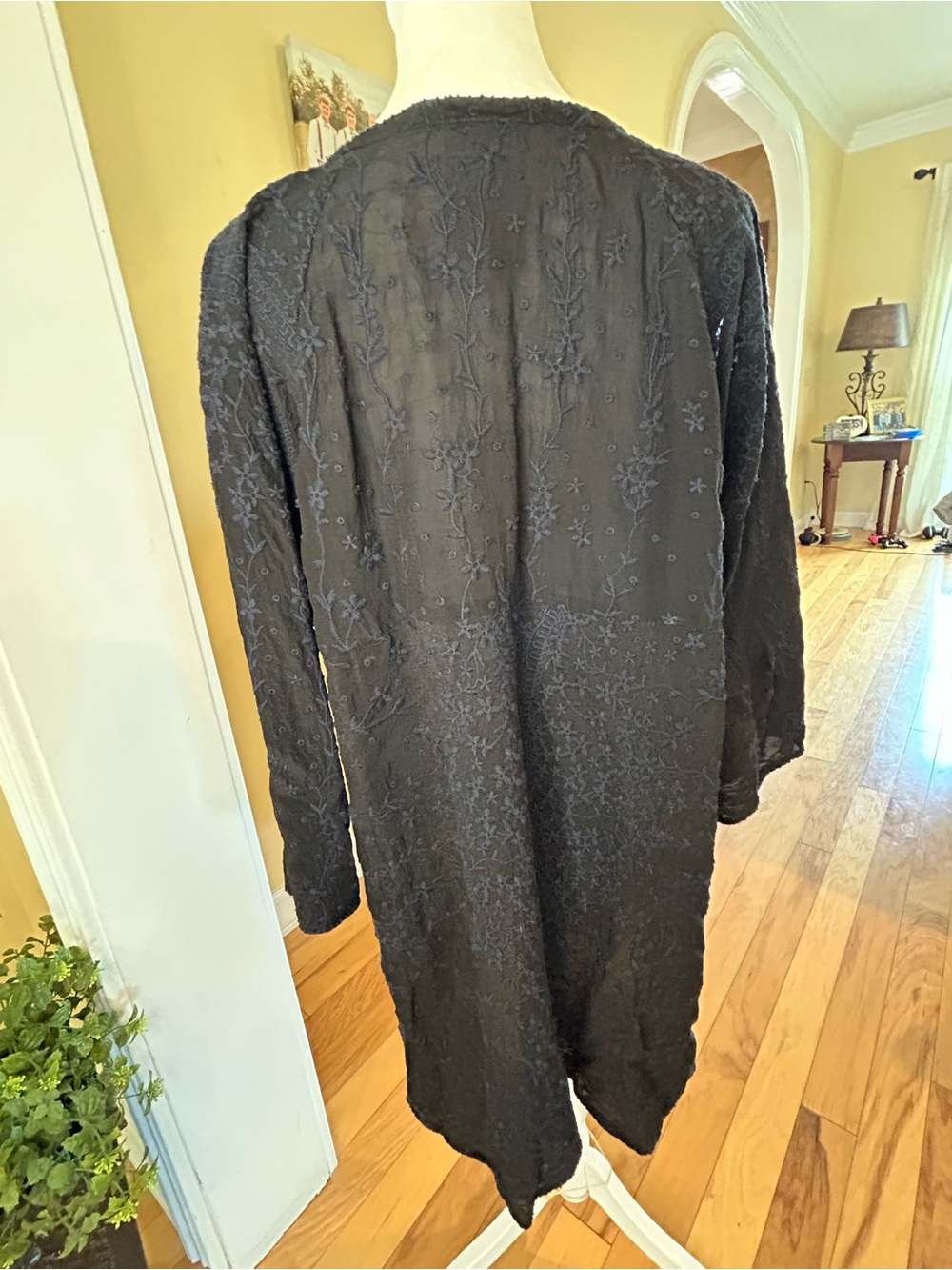Johnny Was Navy Blue Floral Embroidered Henley Blouse Tunic Top Sz L - Picture 5 of 16